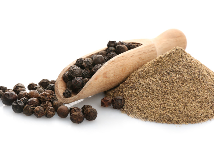 ground black pepper